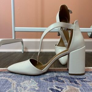 Ellarose Off White Ankle Strap Heels